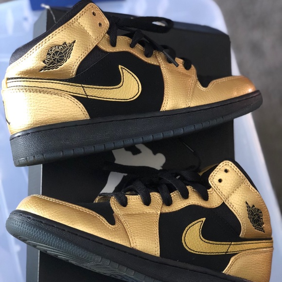 jordan black gold shoes